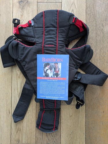 Baby bjorn infant - front,